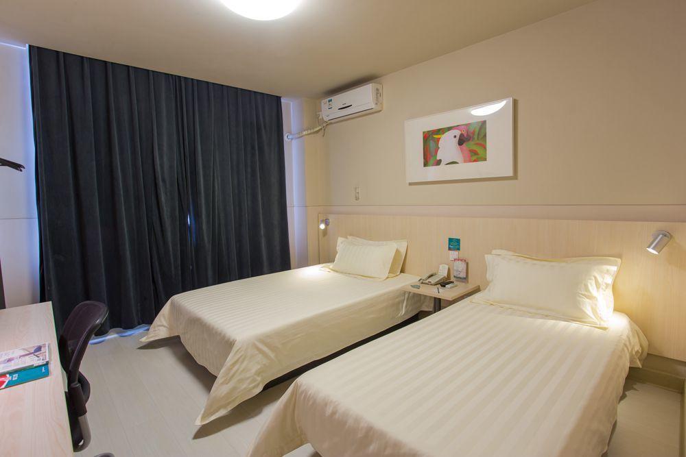 Jinjiang Inn Wanda Plaza Hotel Taiyuan Street Шеньян Экстерьер фото